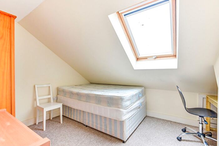 6 Bedroom Semi-Detached House To Rent In Brading Road, Brighton, BN2