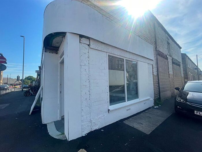 Property For Sale In Briercliffe Road, Burnley, BB10