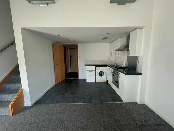 1 Bedroom Flat To Rent In Fleet Street, Torquay, TQ1