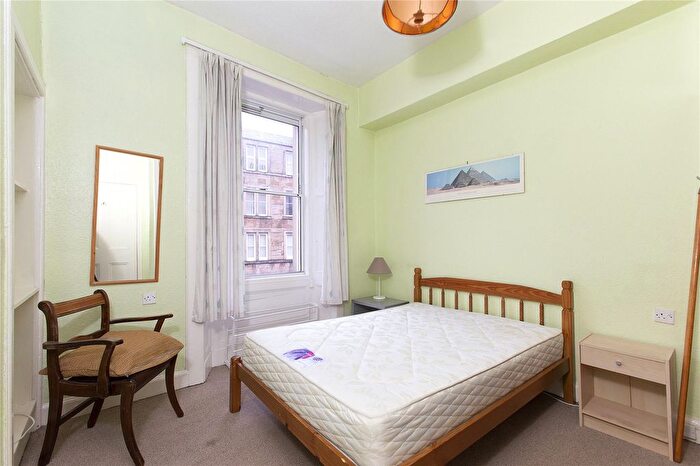 1 Bedroom Flat To Rent In Caledonian Place, Edinburgh, EH11