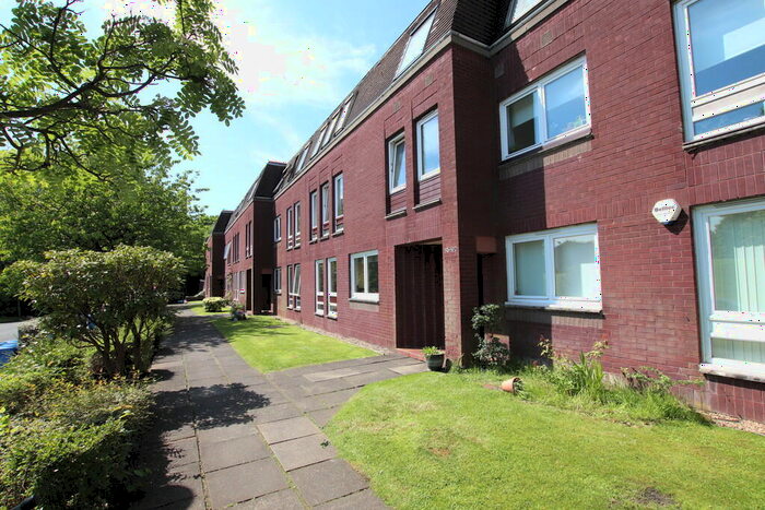 2 Bedroom Apartment To Rent In Clarence Gardens, Hyndland, G11