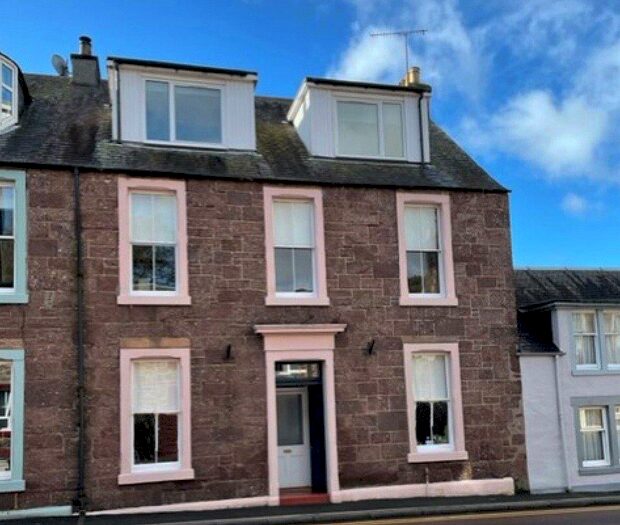 Houses for sale in Callander, FK17, Stirling