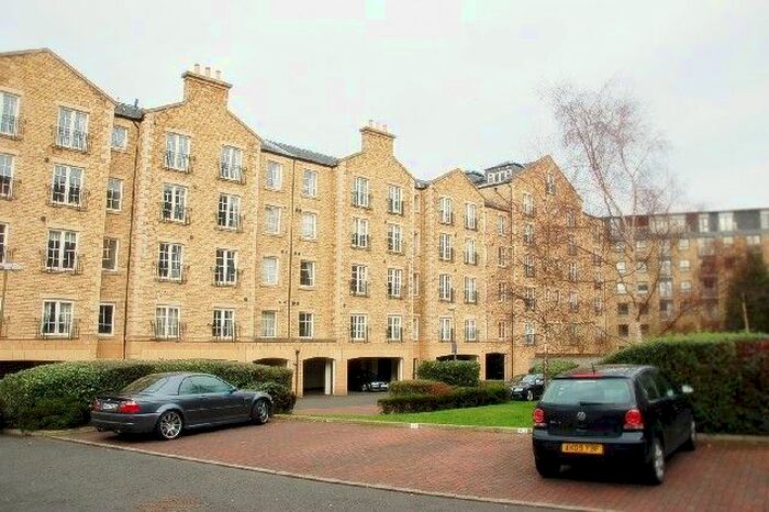 2 Bedroom Flat To Rent In East London Street, New Town, Edinburgh, EH7