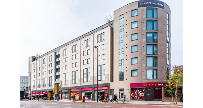 Studio To Rent In Holloway Road, London, N7