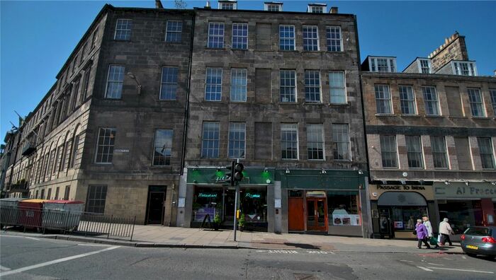 3 Bedroom Flat To Rent In Union Place, New Town, Edinburgh, EH1