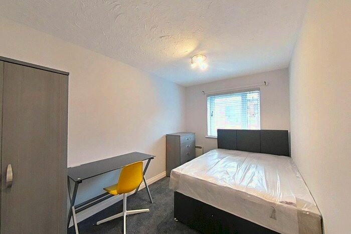 2 Bedroom Flat To Rent In Sovereign Court, Loughboorough, LE11