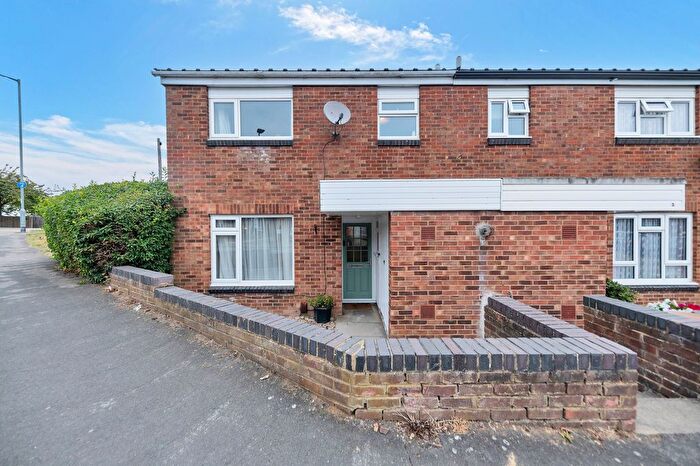 3 Bedroom End Terrace House For Sale In Burns Road, Royston, SG8