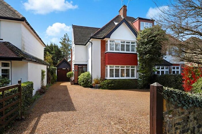 5 Bedroom Semi Detached House For Sale In Bury Street, Ruislip, HA4