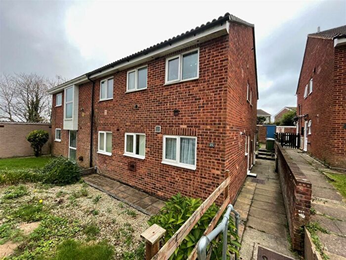 2 Bedroom Flat To Rent In Estover, Plymouth, PL6