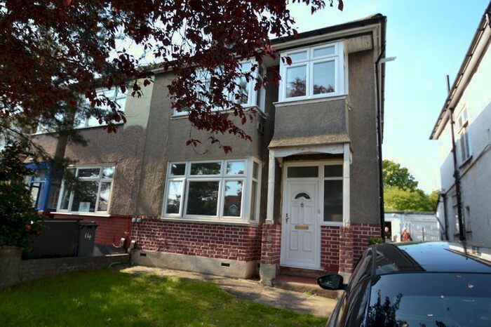 1 Bedroom Flat To Rent In Great North Way, London, NW4