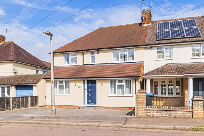 4 Bedroom Semi-Detached House To Rent In Ranelagh Road, Hemel Hempstead, HP2