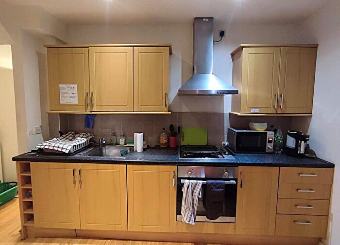1 Bedroom Flat To Rent In Ground Floor Flat, Walker Road, Splott, Cardiff, CF24