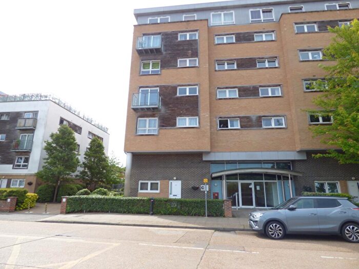 1 Bedroom Flat To Rent In Cherrydown East, Basildon, SS16