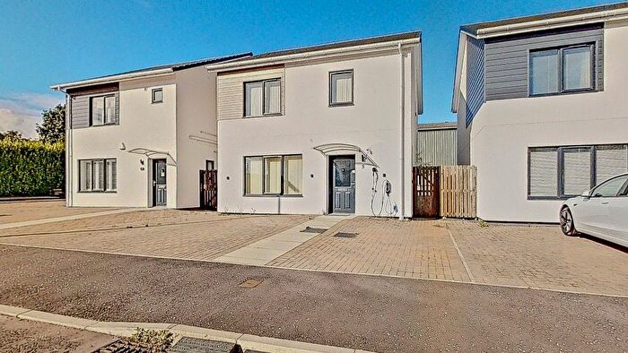 3 Bedroom Detached House To Rent In Balgray Terrace, Coldside, Dundee, DD3