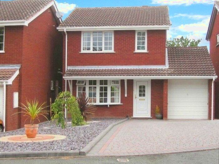 3 Bedroom Detached House To Rent In Stokesay Avenue, Perton, Wolverhampton, WV6