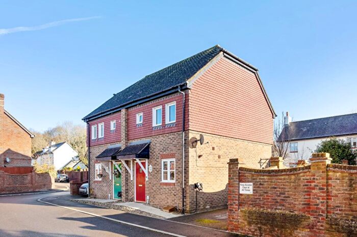 2 Bedroom Semi-Detached House For Sale In Holders Close, Billingshurst, RH14