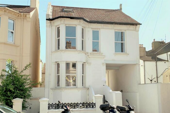 3 Bedroom Maisonette To Rent In Goldstone Road, Hove, BN3