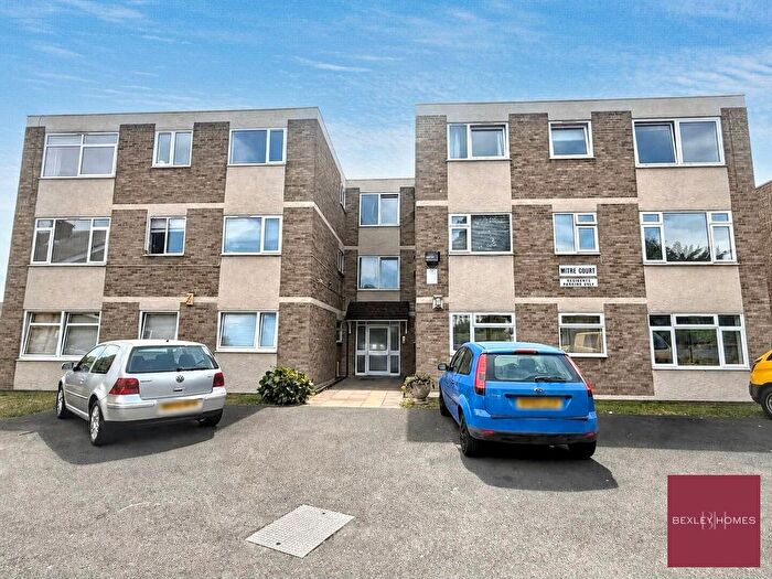 2 Bedroom Flat To Rent In Picardy Road, Belvedere, DA17
