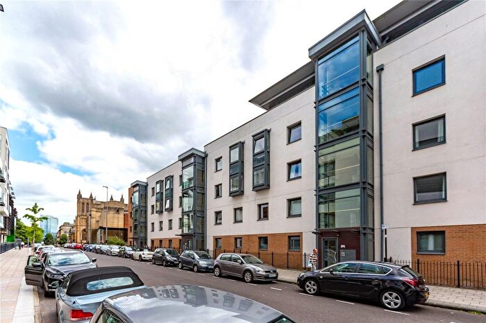 1 Bedroom Flat To Rent In Deanery Road, City Centre, Bristol, BS1