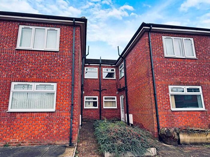 2 Bedroom Apartment To Rent In Priory Grove, Chadderton, OL9