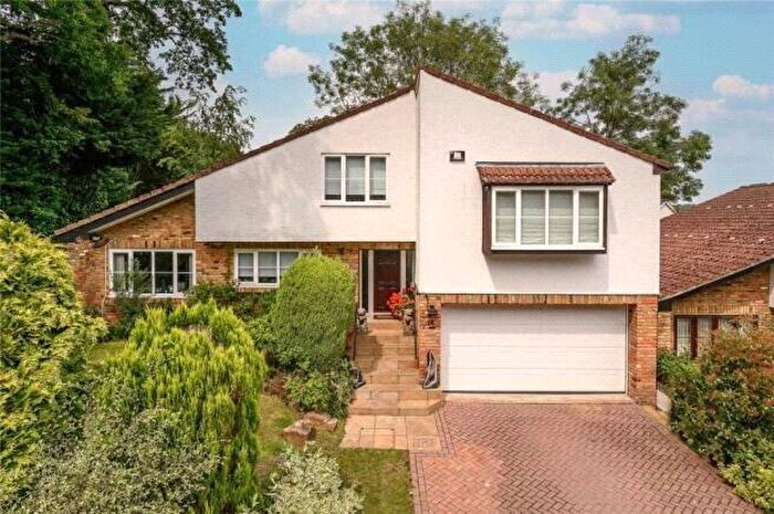 5 Bedroom Detached House For Sale In Warbank Lane, Kingston Upon Thames, KT2