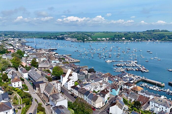 1 Bedroom Flat For Sale In Quay Hill, Falmouth, TR11
