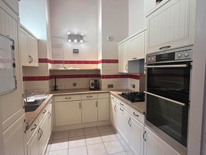 2 Bedroom Apartment To Rent In Bliss Mill, Chipping Norton, OX7