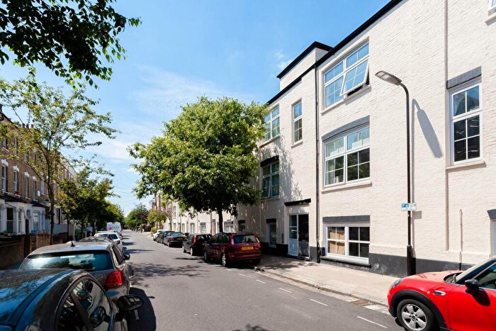 2 Bedroom Flat For Sale In The Textile Building, Beatty Road, Stoke Newington, N16