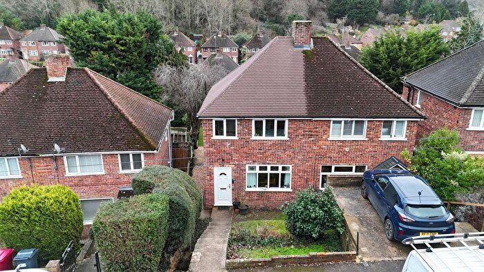 3 Bedroom Semi Detached House For Sale In Kentwood Hill, Tilehurst, Reading, RG31