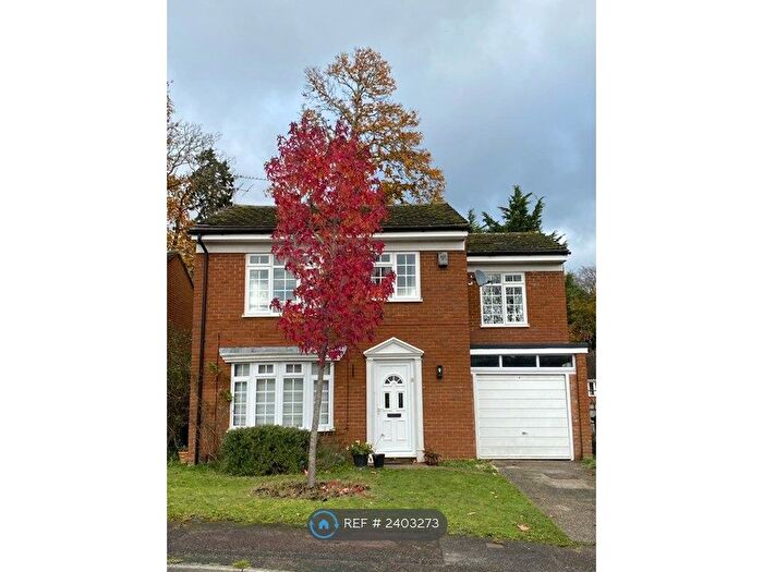 4 Bedroom Detached House To Rent In Old Portsmouth Road, Surrey, GU15