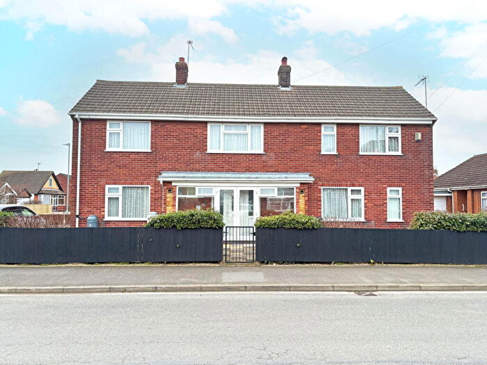 4 Bedroom Detached House For Sale In Lyndhurst Avenue, Skegness, Lincolnshire, PE25