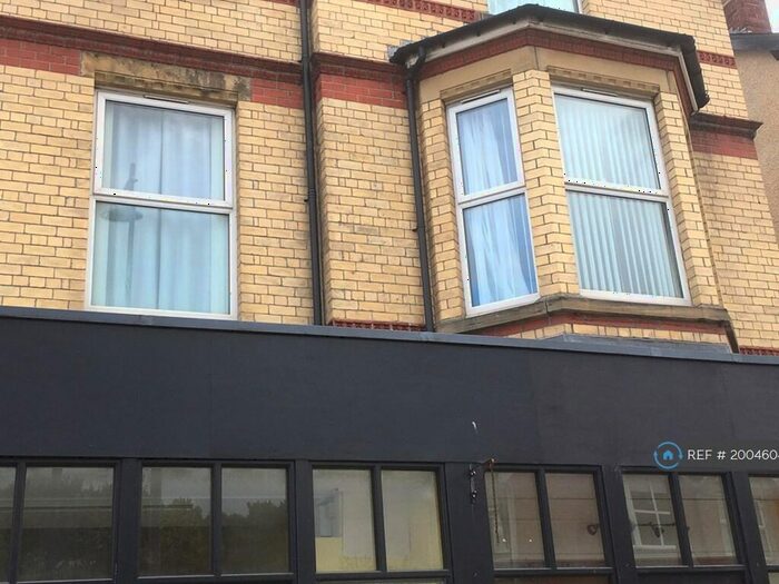 2 Bedroom Flat To Rent In Greenfield Road, Colwyn Bay, LL29