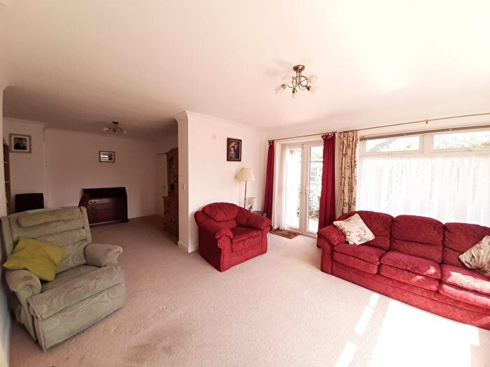 2 Bedroom Semi-Detached Bungalow For Sale In George Street, Bedford, Clapham, MK41