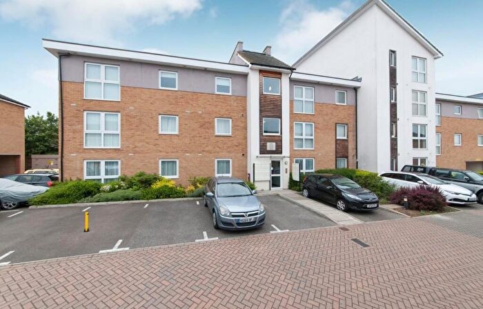 2 Bedroom Flat To Rent In Belon Drive, Whitstable, Kent, CT5