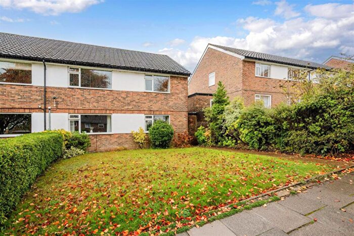 2 Bedroom Maisonette For Sale In Nork Way, Banstead, SM7