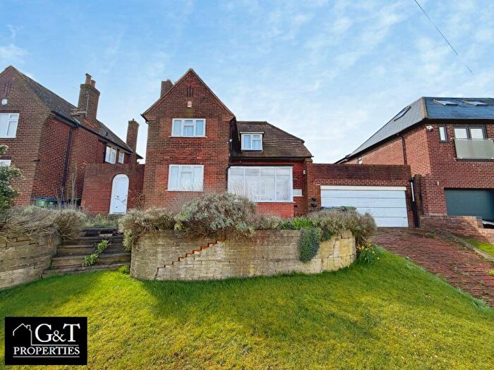 3 Bedroom Detached House For Sale In New Birmingham Road, Tividale, Oldbury, B69