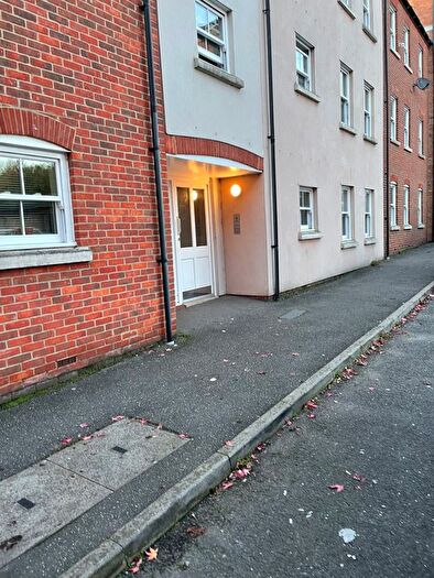 2 Bedroom Maisonette To Rent In Stafford Keep, Aylesbury, HP19