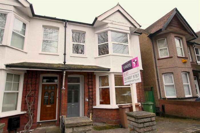 2 Bedroom Flat To Rent In St. Barnabas Road, Sutton, SM1