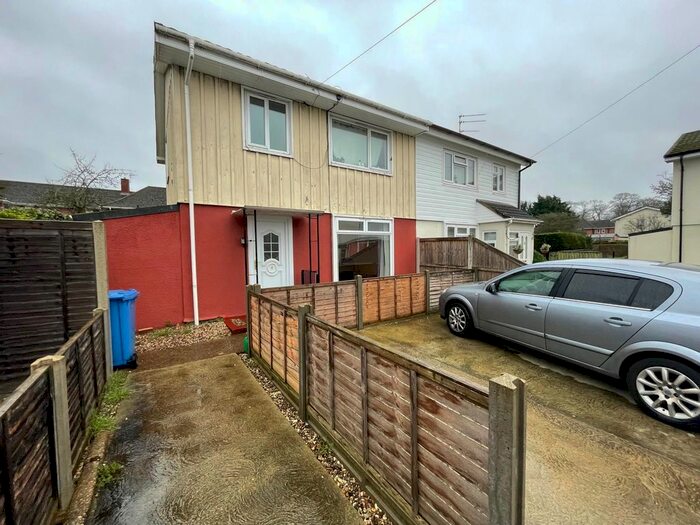 4 Bedroom Semi-Detached House To Rent In Priscilla Close, Norwich, NR5