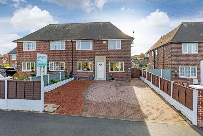 3 Bedroom Semi Detached House For Sale In Birkin Lane, Grassmoor, Chesterfield, S42