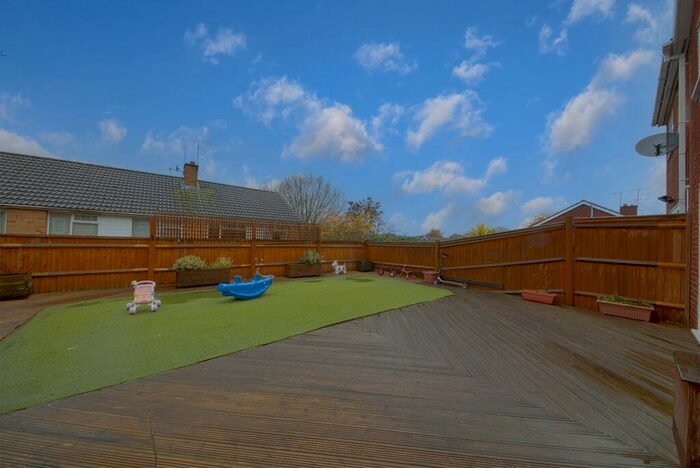 3 Bedroom Terraced House To Rent In Lingholm Close, Maidenhead, SL6