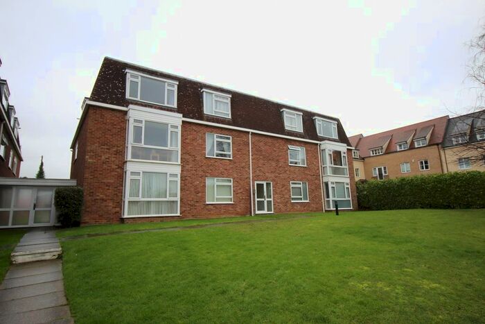2 Bedroom Flat To Rent In Hawkley Court, Chapel Street, CM12