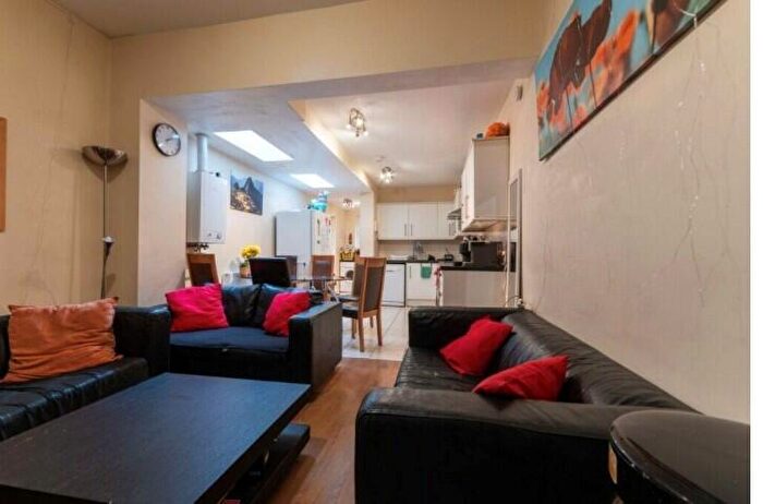 1 Bedroom Terraced House To Rent In Dawlish Road, Selly Oak, Birmingham, B29