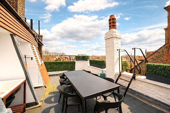 1 Bedroom Flat For Sale In Chelsea Embankment, Chelsea, London, SW3