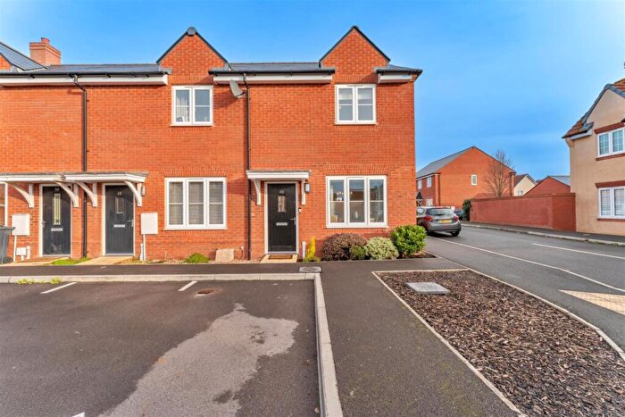 2 Bedroom End Of Terrace House For Sale In Beautifully Presented Two Bedroom Home In The Village Of Yatton, BS49