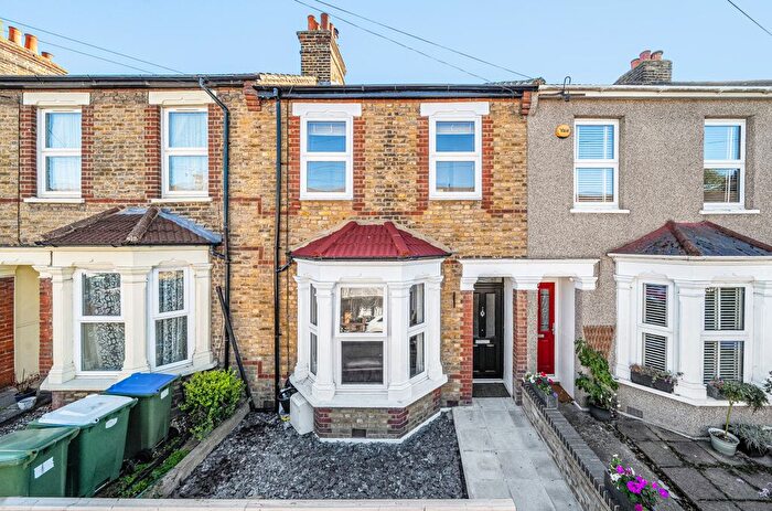 2 Bedroom Terraced House For Sale In Palmeira Road, Bexleyheath, Kent, DA7