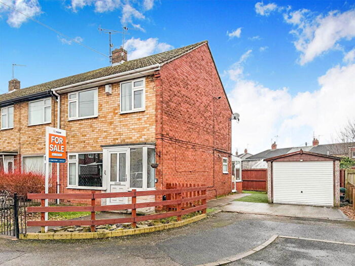 3 Bedroom End Of Terrace House For Sale In Daville Close, Hull, East Riding Of Yorkshire, HU5