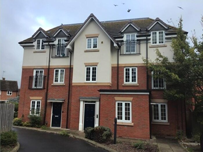 2 Bedroom Flat To Rent In Edinburgh Gardens, Edinburgh Crescent, Leamington Spa, Warwickshire, CV31