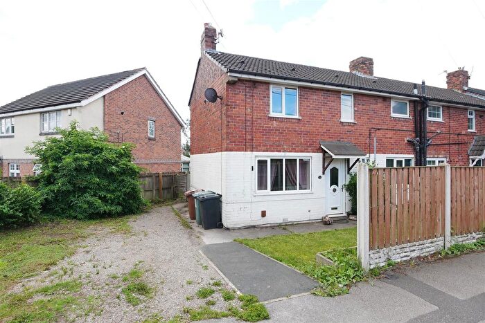 3 Bedroom Terraced House To Rent In Middleton Park Grove, Leeds, LS10