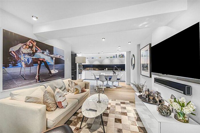 2 Bedroom Flat For Sale In Bourlet Close, Fitzrovia, London, W1W